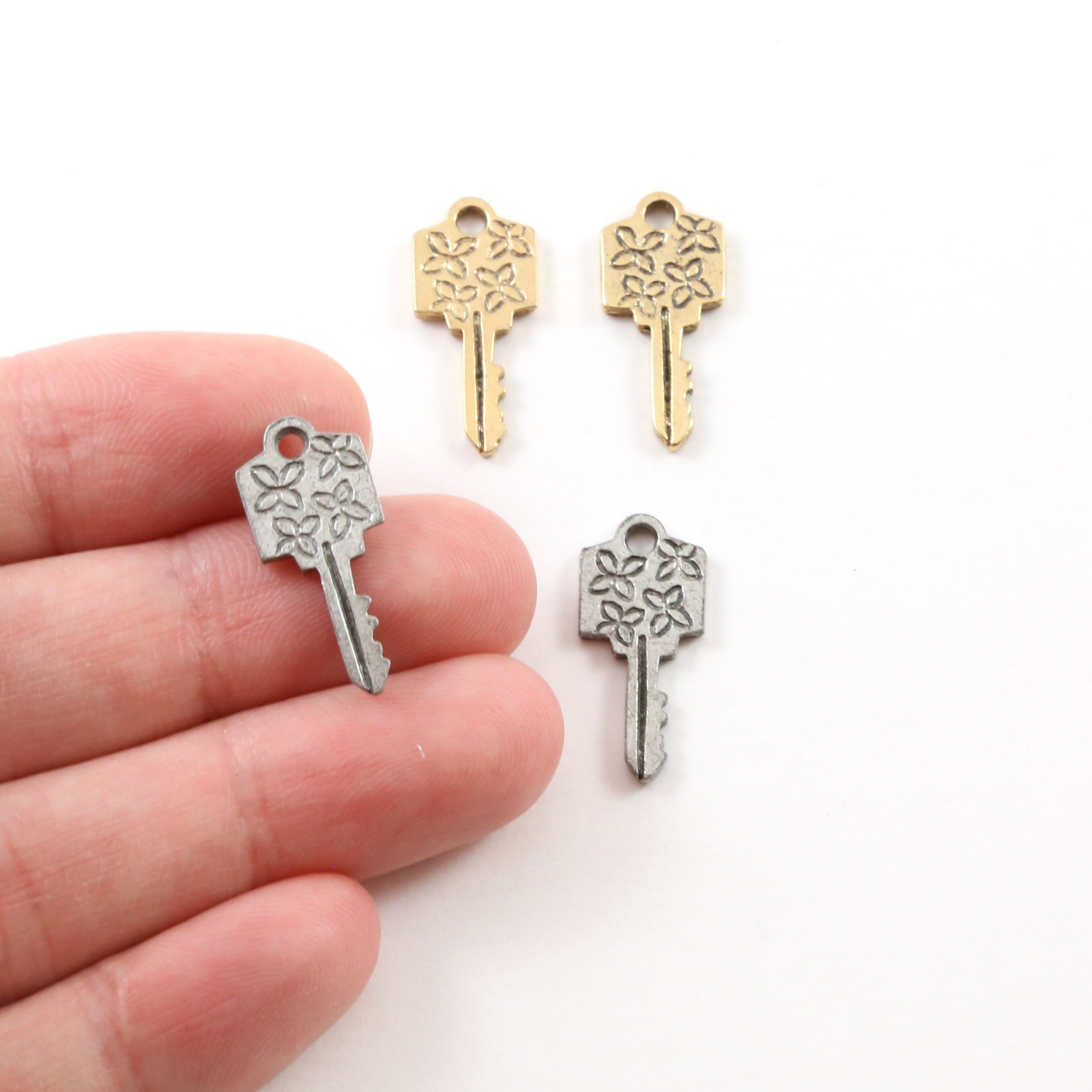 20mmx9mm Pewter Flower Daisy Key Charm Best Friend Charm Necklace (2pc)