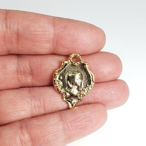 Gold Plated or Brass 25 Mm Vintage Santa Maria Portrait Pendant Coin Charm