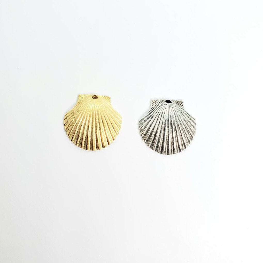 Pewter 1 Inch Textured Shell Pendant Charm Gold Color Silver