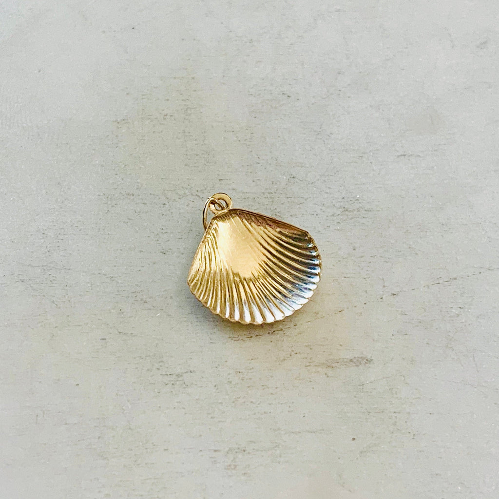 14K Gold Filled Lightweight SeaShell Ocean Nautical Charm Pendant