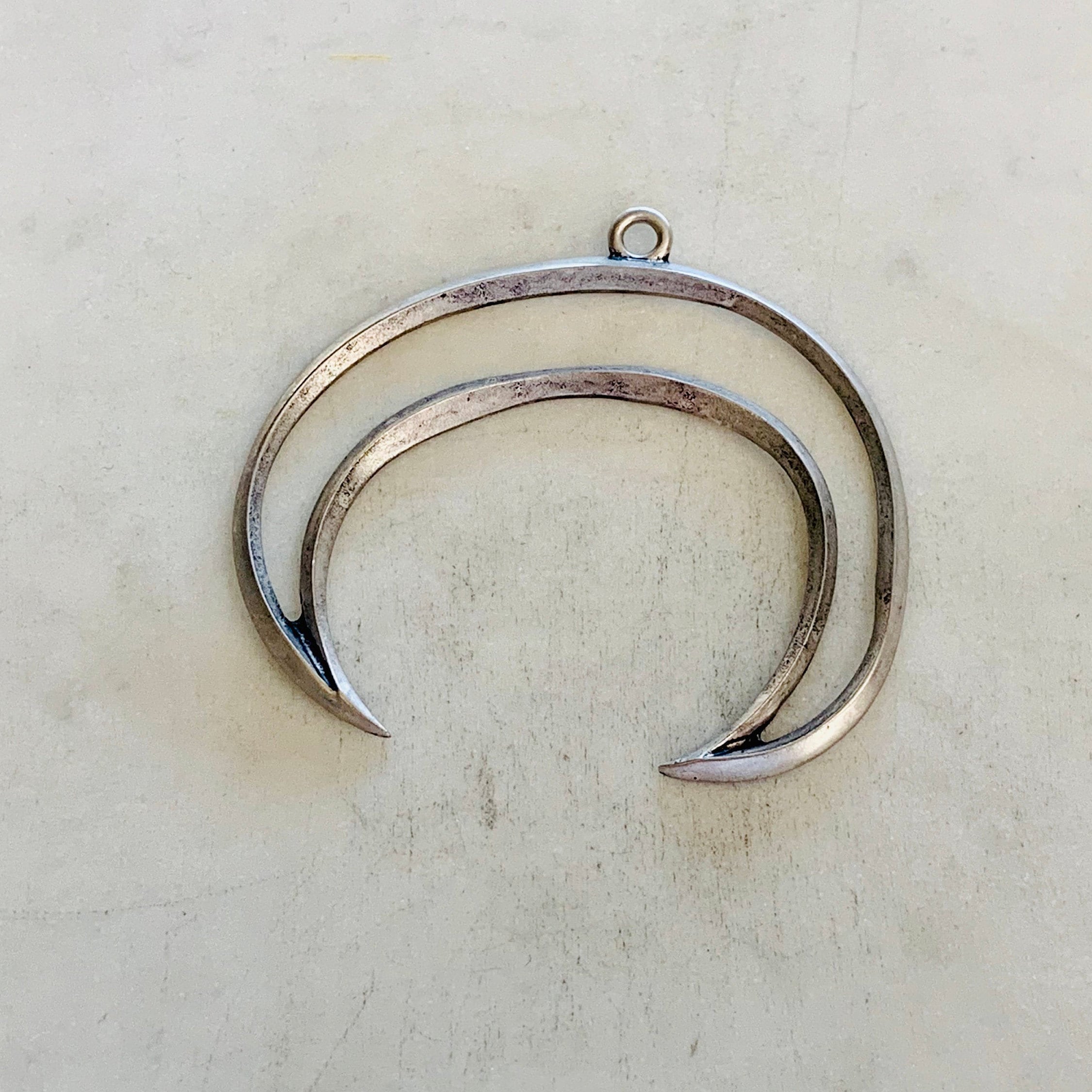 Pewter Modern Large Crescent Horn Curved Horn Point Dagger – Antique Silver