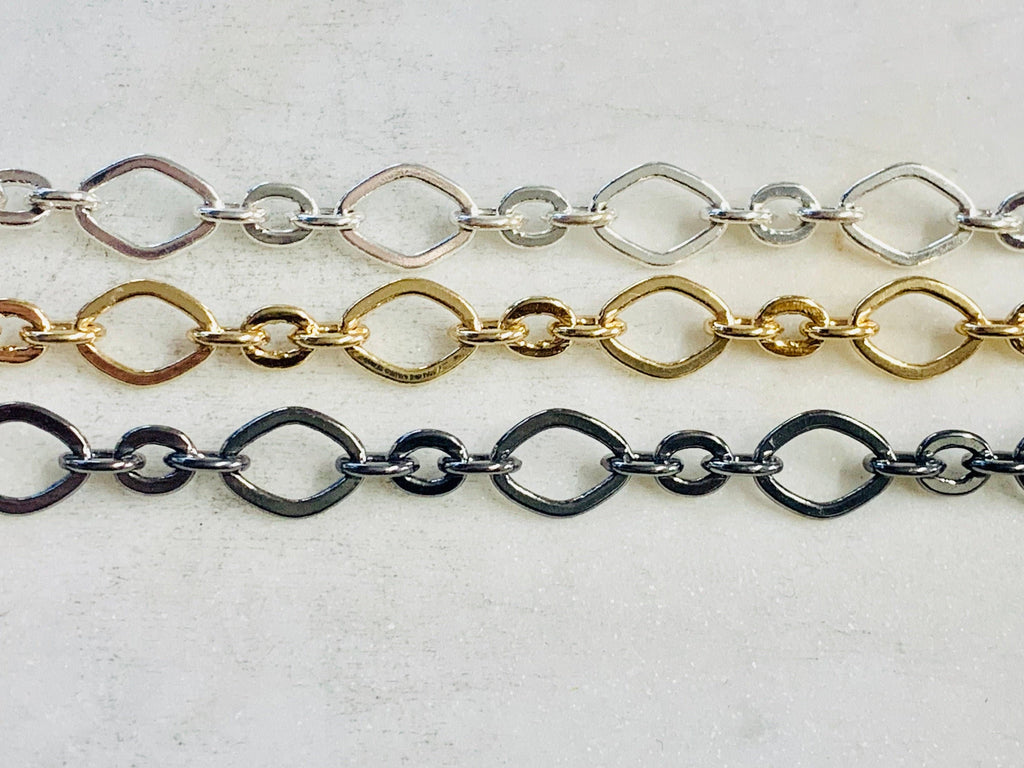 10mmx8mm Brass Smooth Diamond Shape Chain in Shiny Gold – Sold by the Foot