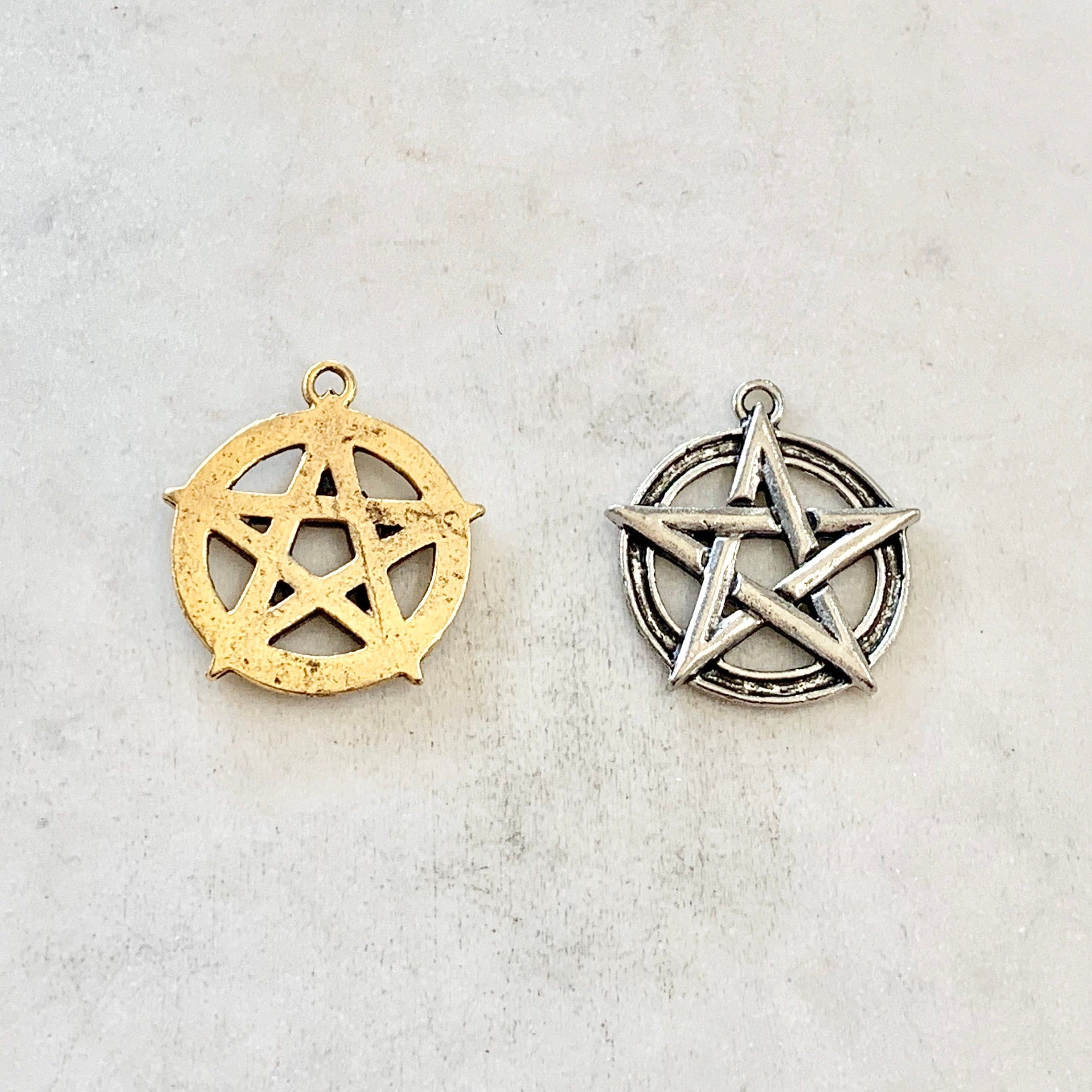 Pewter Wiccan Symbol Large 5 Point Star Mythologian Charm – Antique Gold