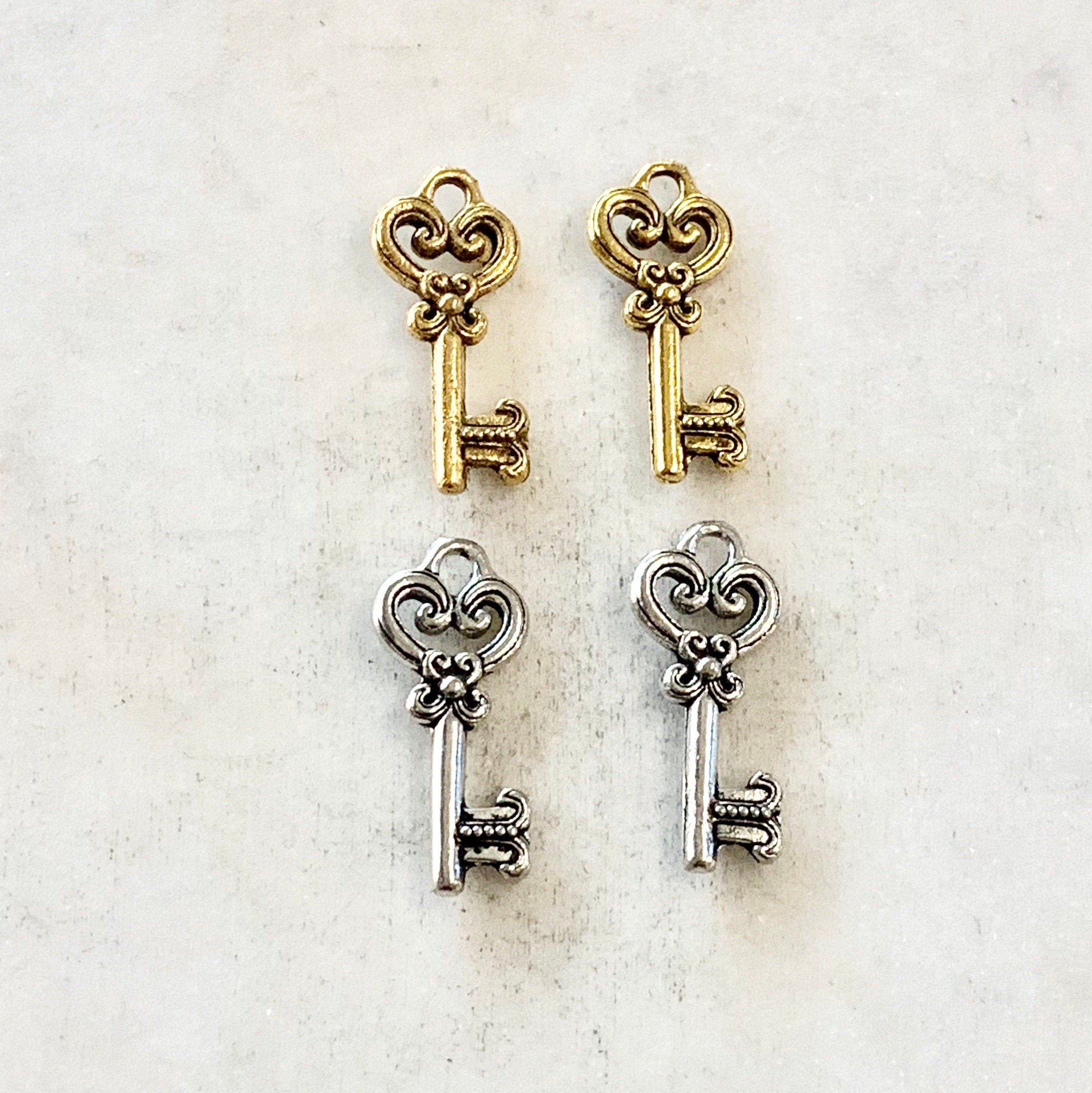 20mmx 9mm Pewter Rounded Detailed Skeleton Key Charm Best Friend Charm (2pc)