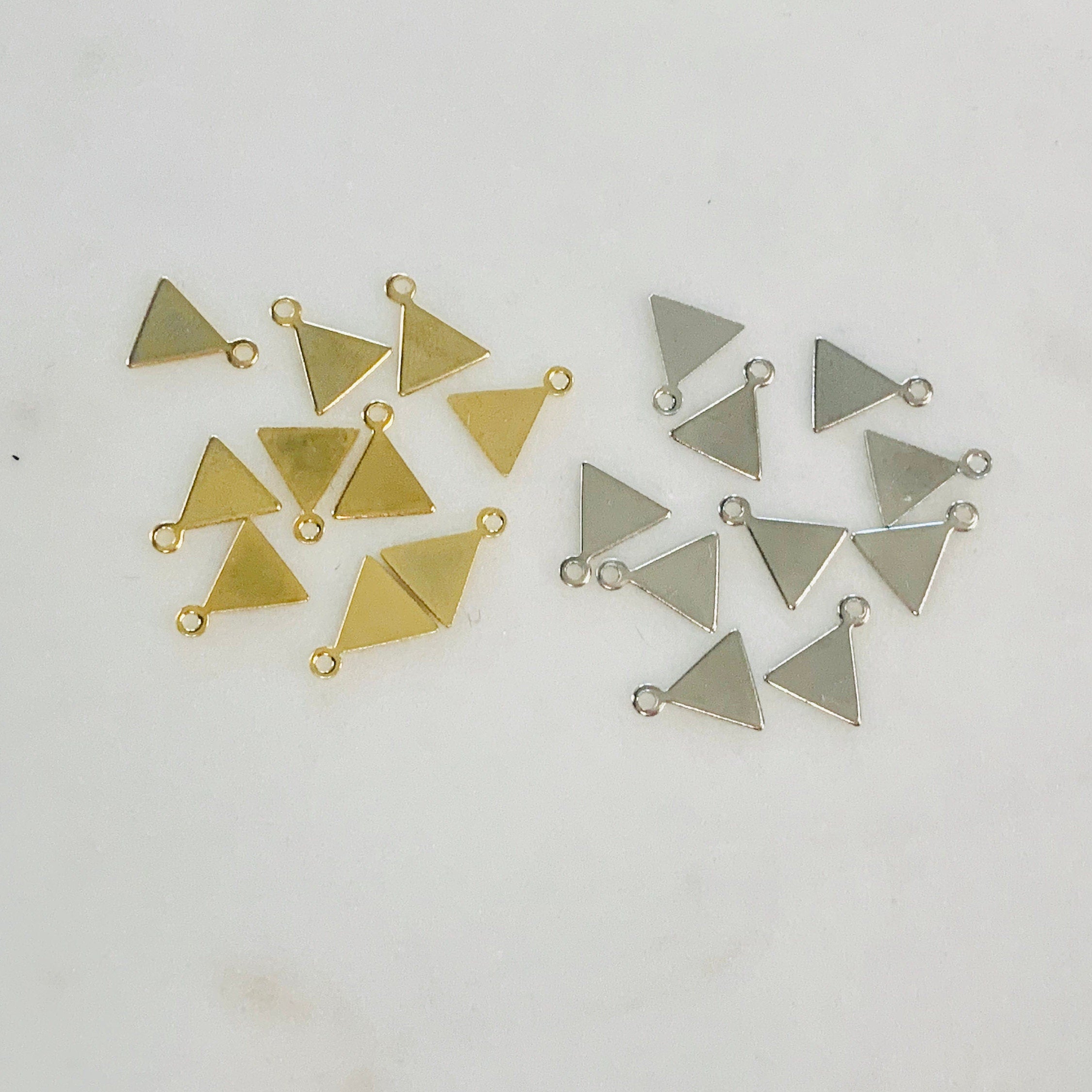 Base Metal Small Triangle Tag Stamping Tag Charm 9mm x 5mm Shiny (10pc)