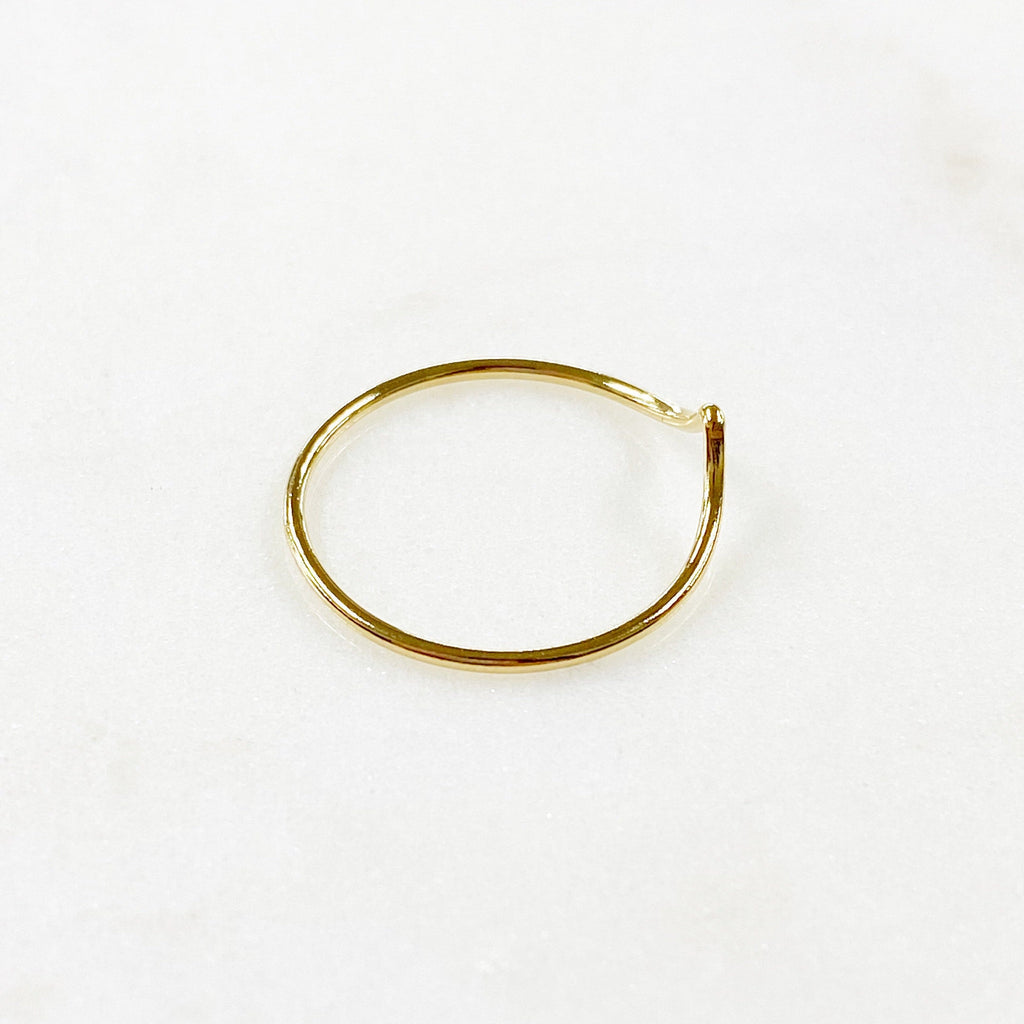 14K Gold Filled Thin Chevron Stackable Ring in Size 6 or 7 – Gold