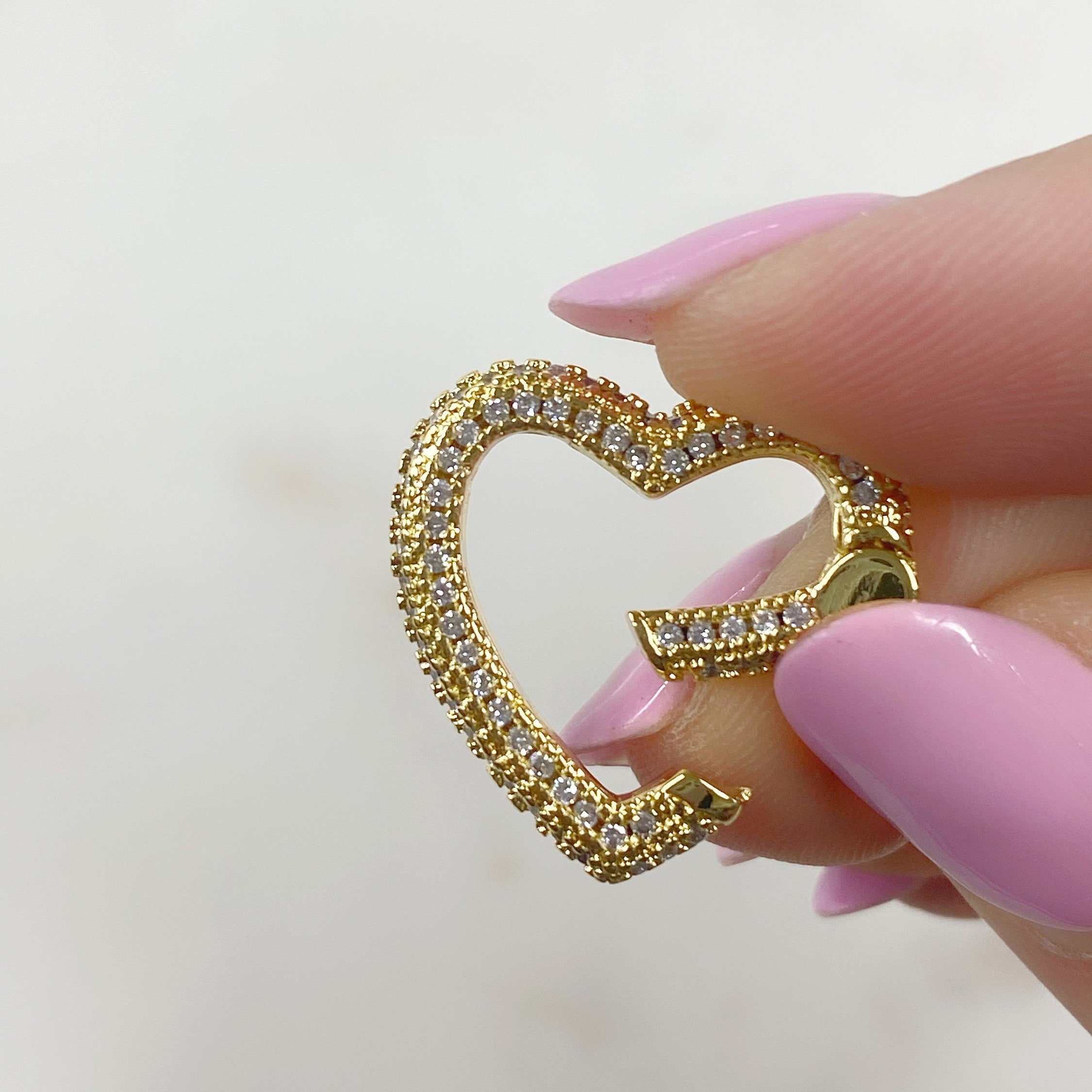 20 Mm Gold Plated Heart Shaped CZ Covered Push Gate Clasp