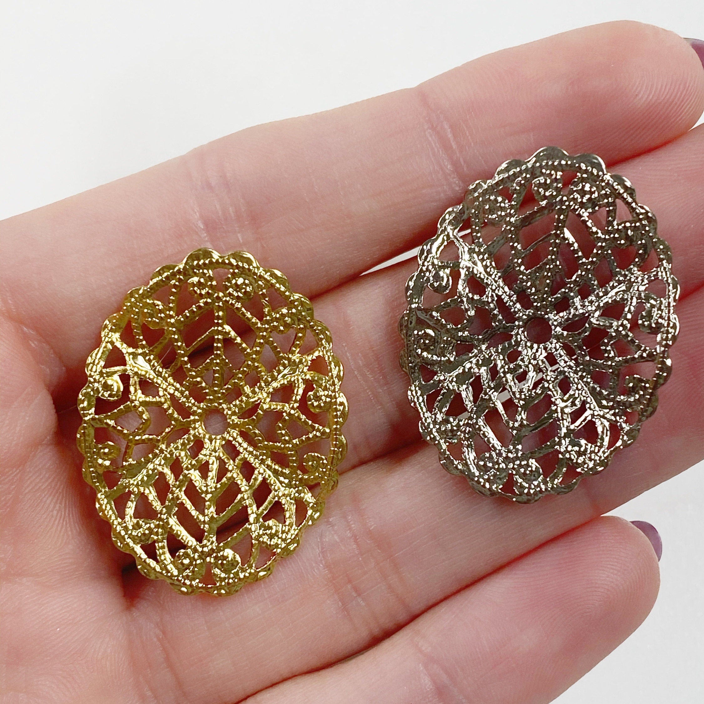 30mmx23mm Base Metal Filigree Gold or Silver Plated Medallion (2pc)