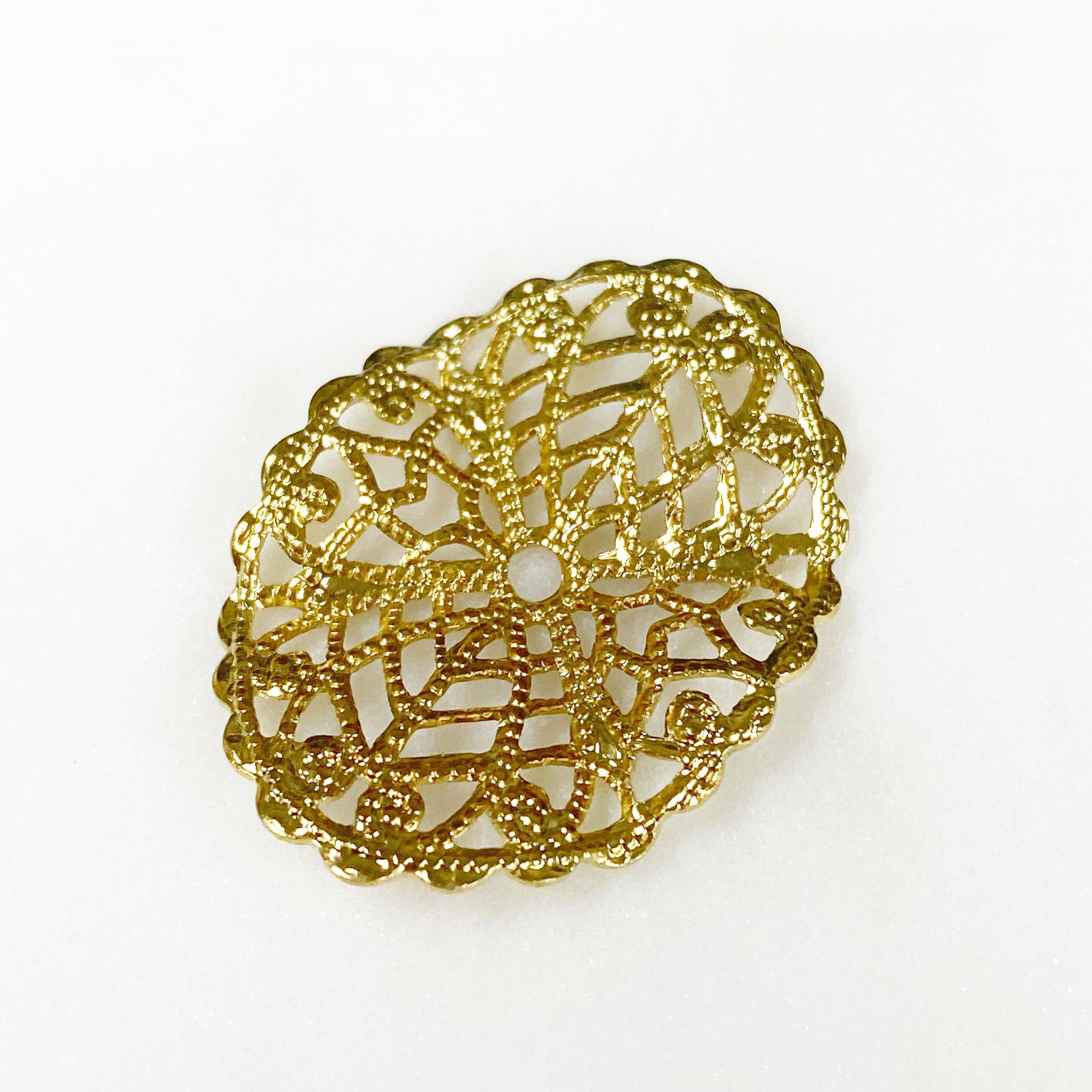 30mmx23mm Base Metal Filigree Gold or Silver Plated Medallion (2pc)