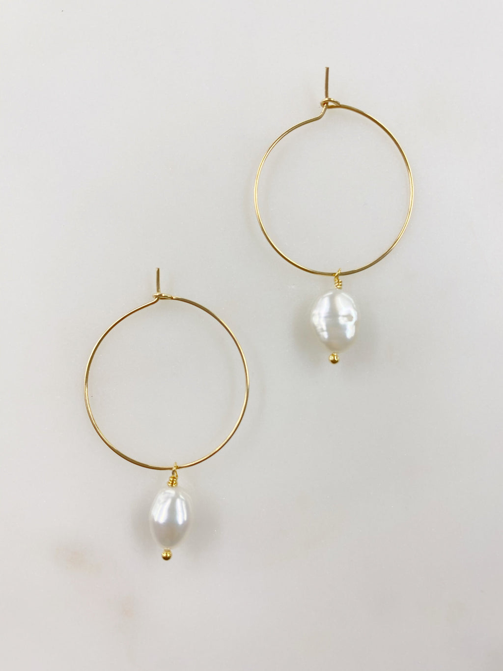 14K Gold Filled Ila Pearl Drop Gold Hoop Earrings (2pc) – Antique Silver