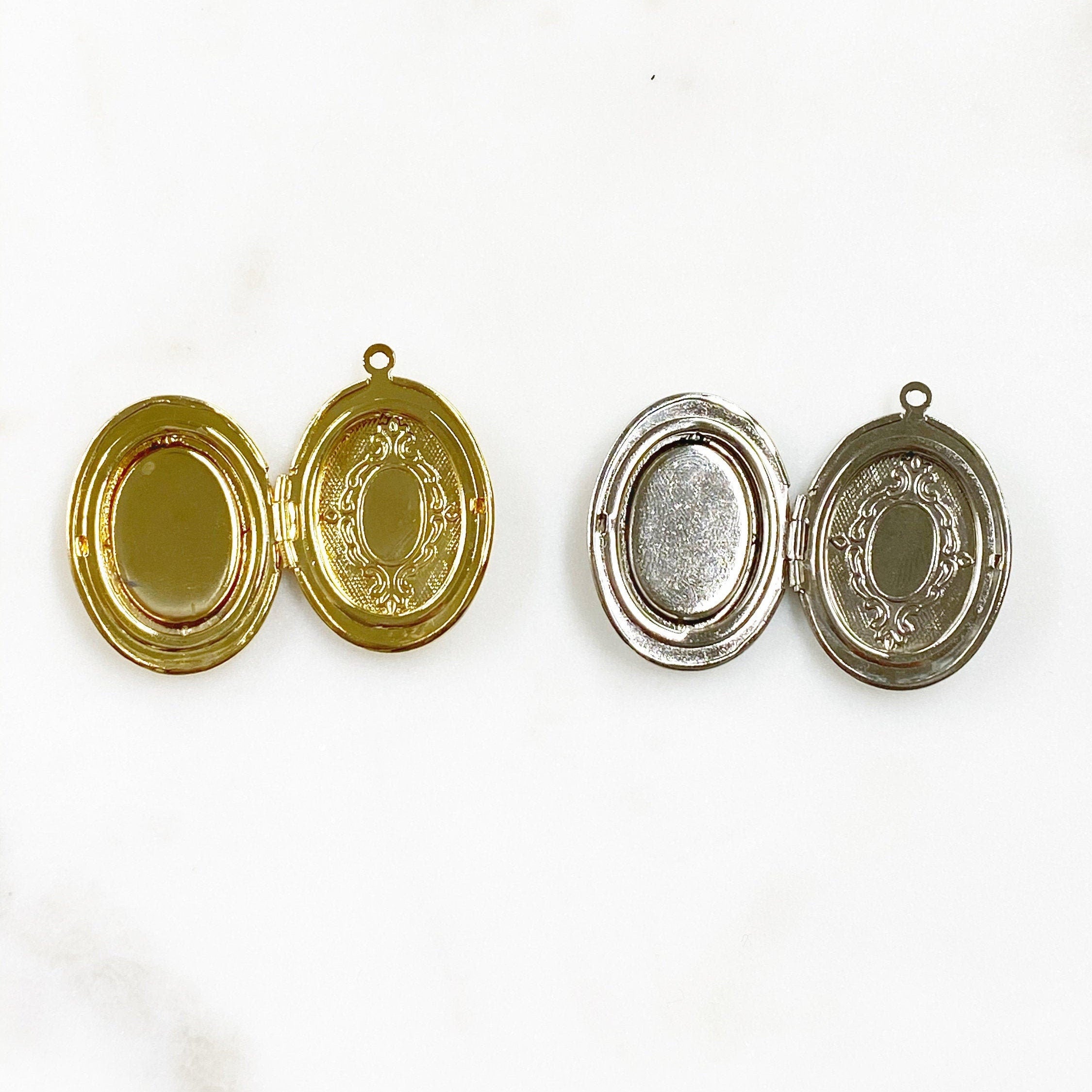34mmx24mm Base Metal Oval Locket Charm Vintage Inspired Locket Gold