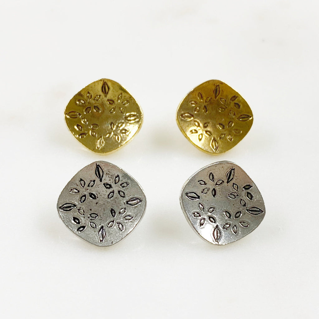 15mm Pewter Leaf Detailed Button Antique Gold or Antique Silver (2pc)