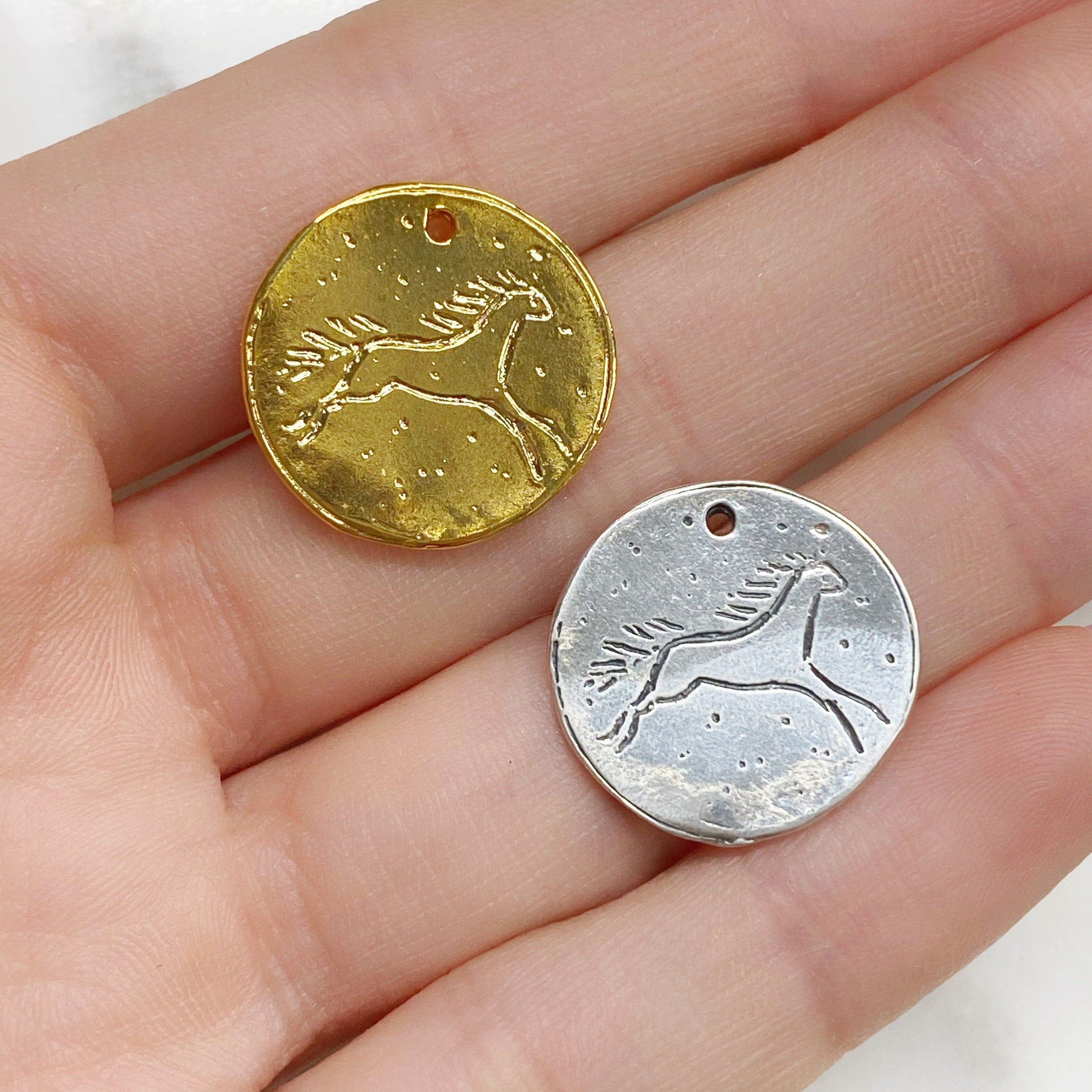 18mm Sterling Silver or Vermeil Horse Drawing Circle Coin Medallion Charm