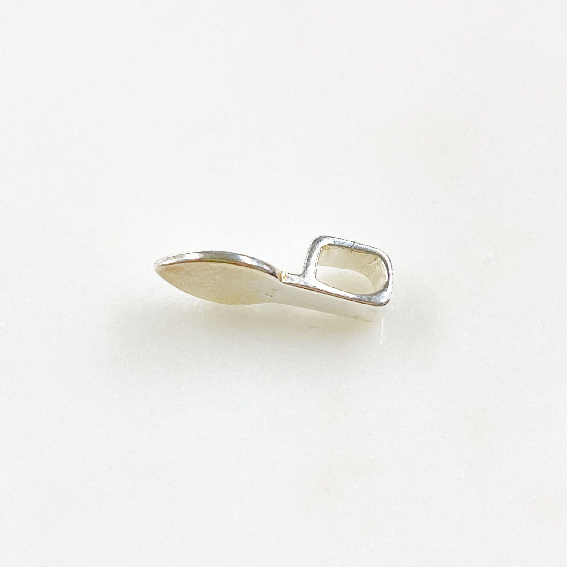 16mmx6mm Sterling Silver Simple Beaver Tail Bail Necklace Pendant Findings