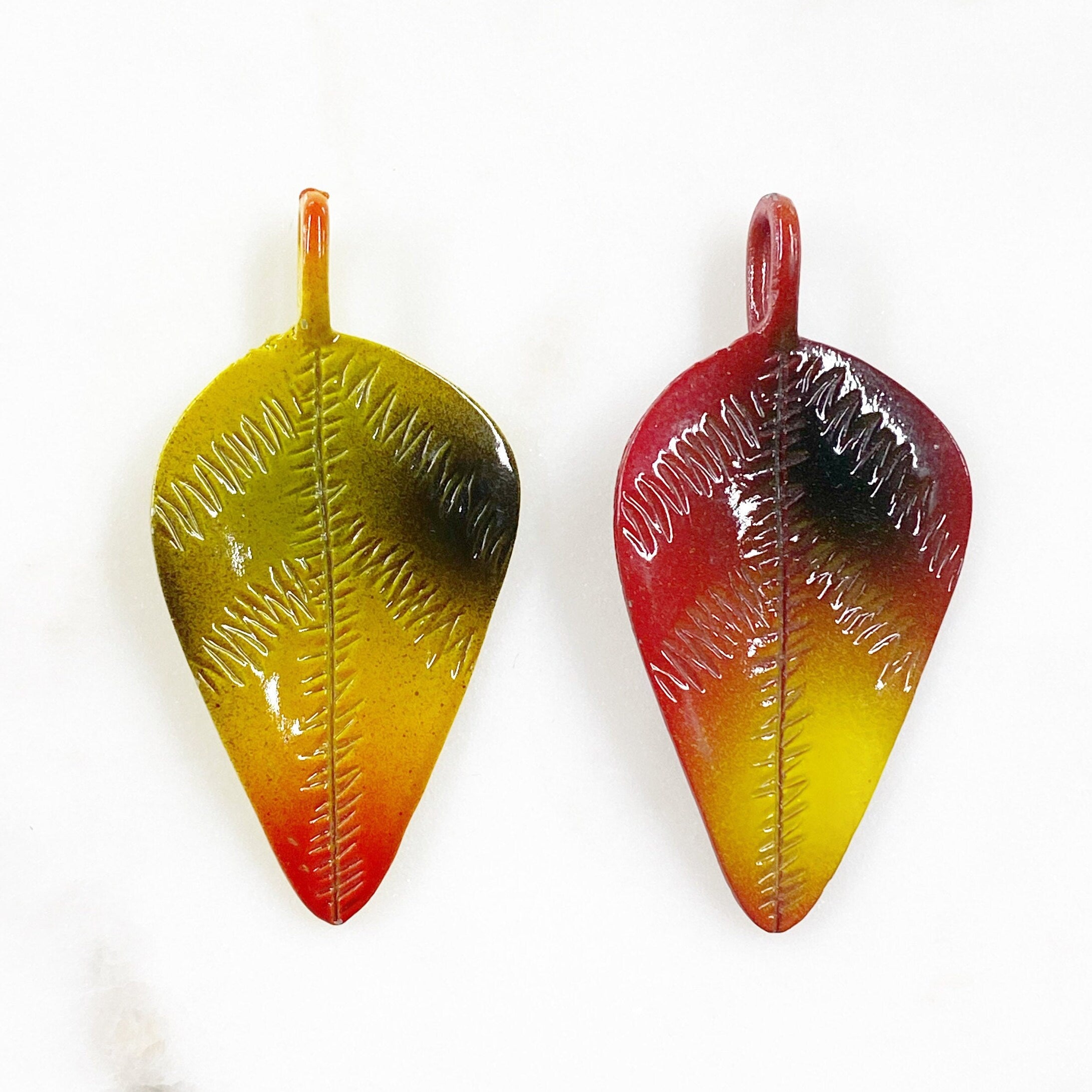 Large Mini Leaves Charm Colorful Detailed Leaf Red