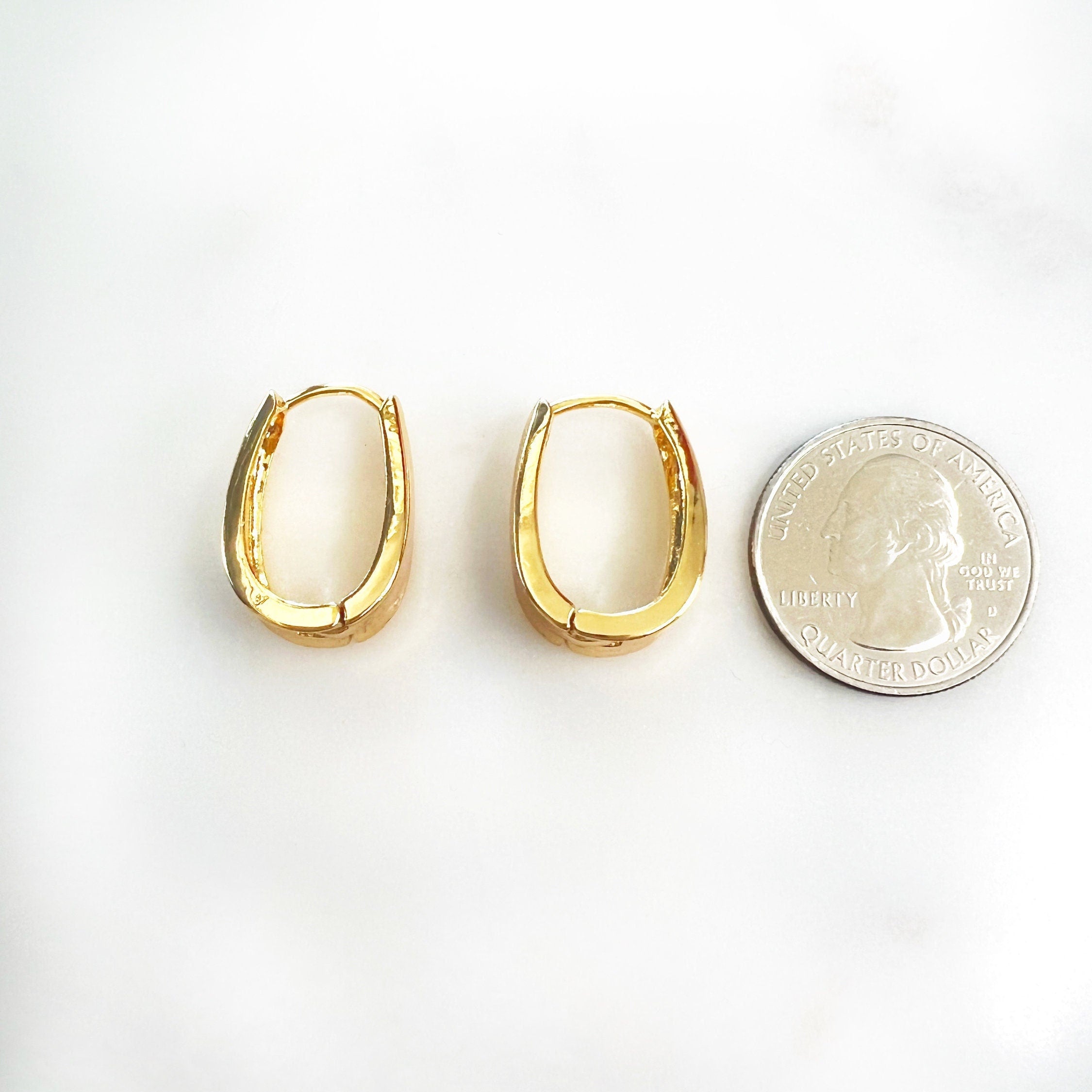 18K Gold Filled 18Kt 23mmx10mm Oval Thick Hoop Earring Snap Earring Hoop (2pc)