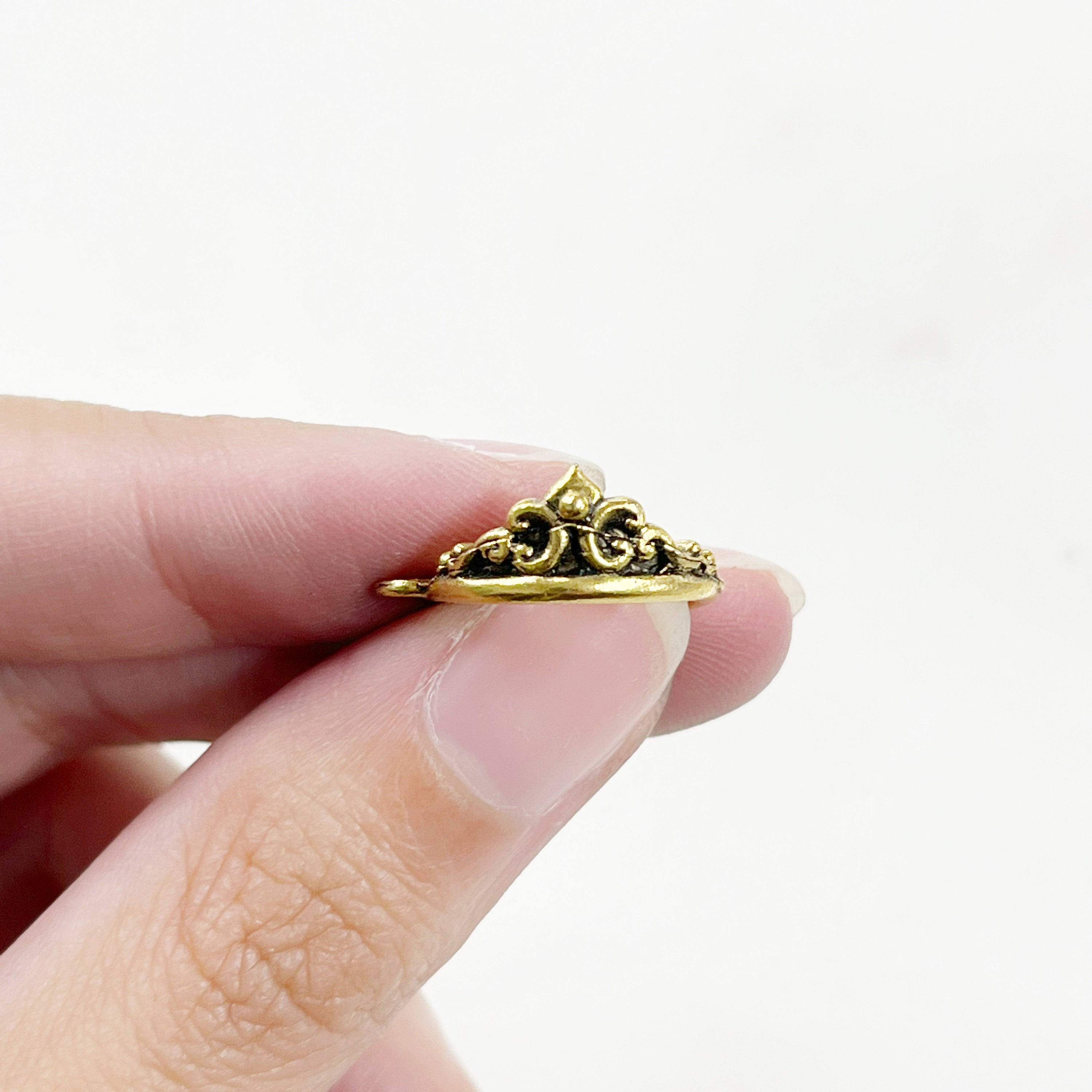 Pewter Small 3D Tiara Charm with Loop in Antique Gold (2pc)
