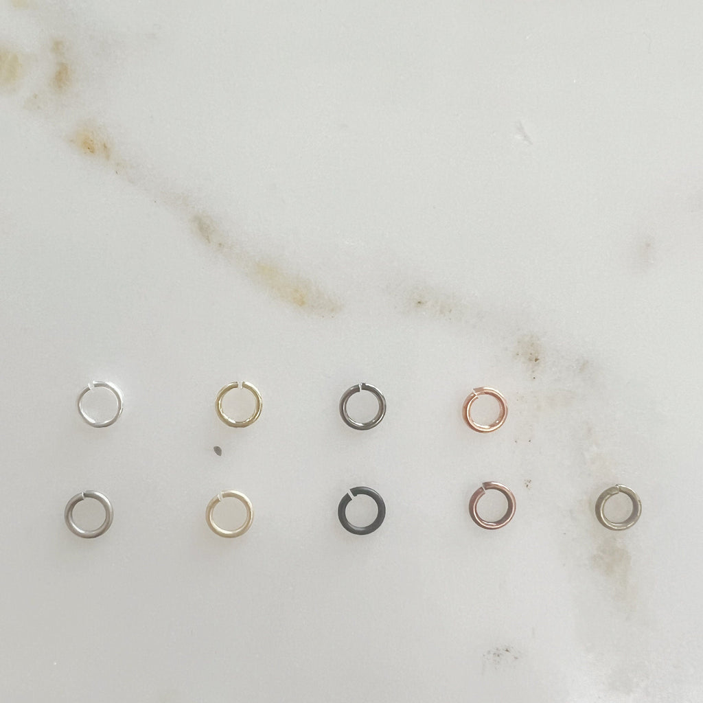 Base Metal 4mm 22 Gauge Open Jump Rings Charm Links (144pc)