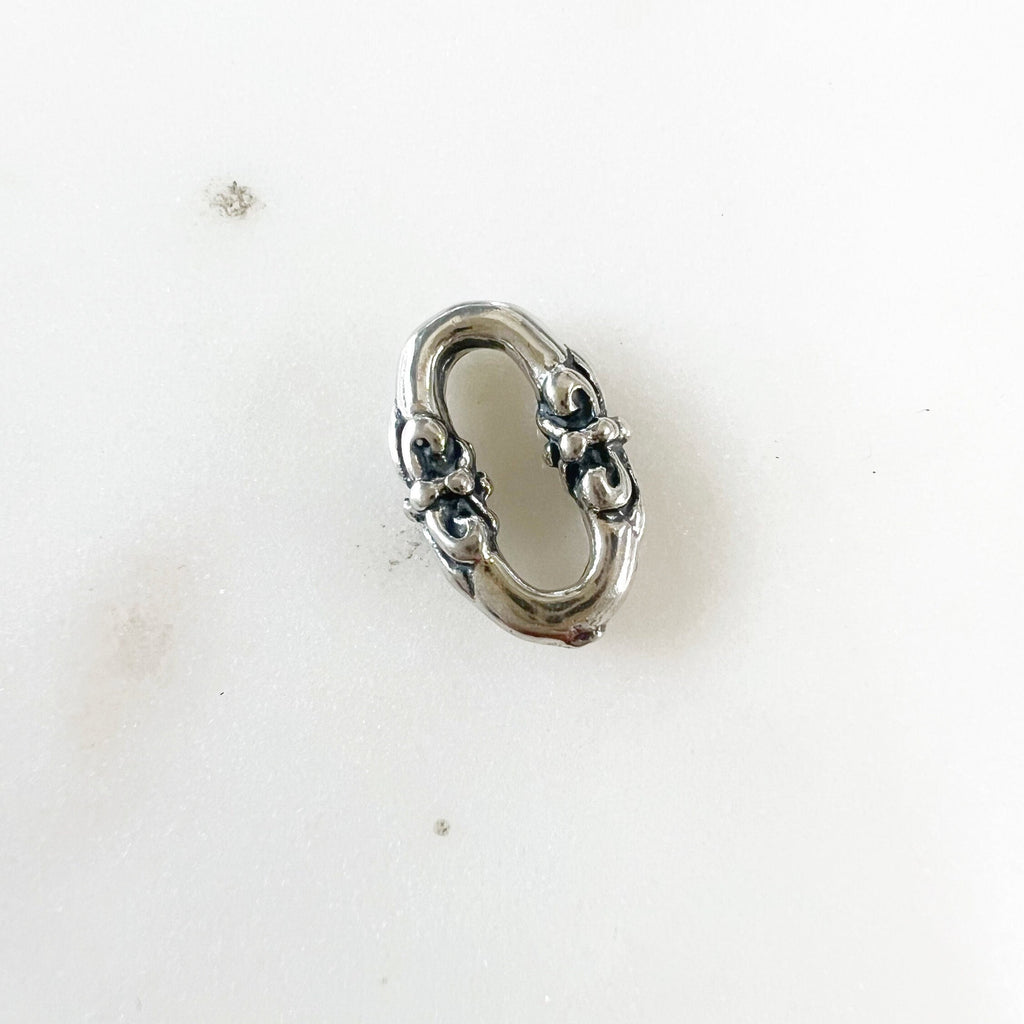 13mmx5mm Sterling Silver Thick Oval Fleur De Lis Design Connector Open Circle