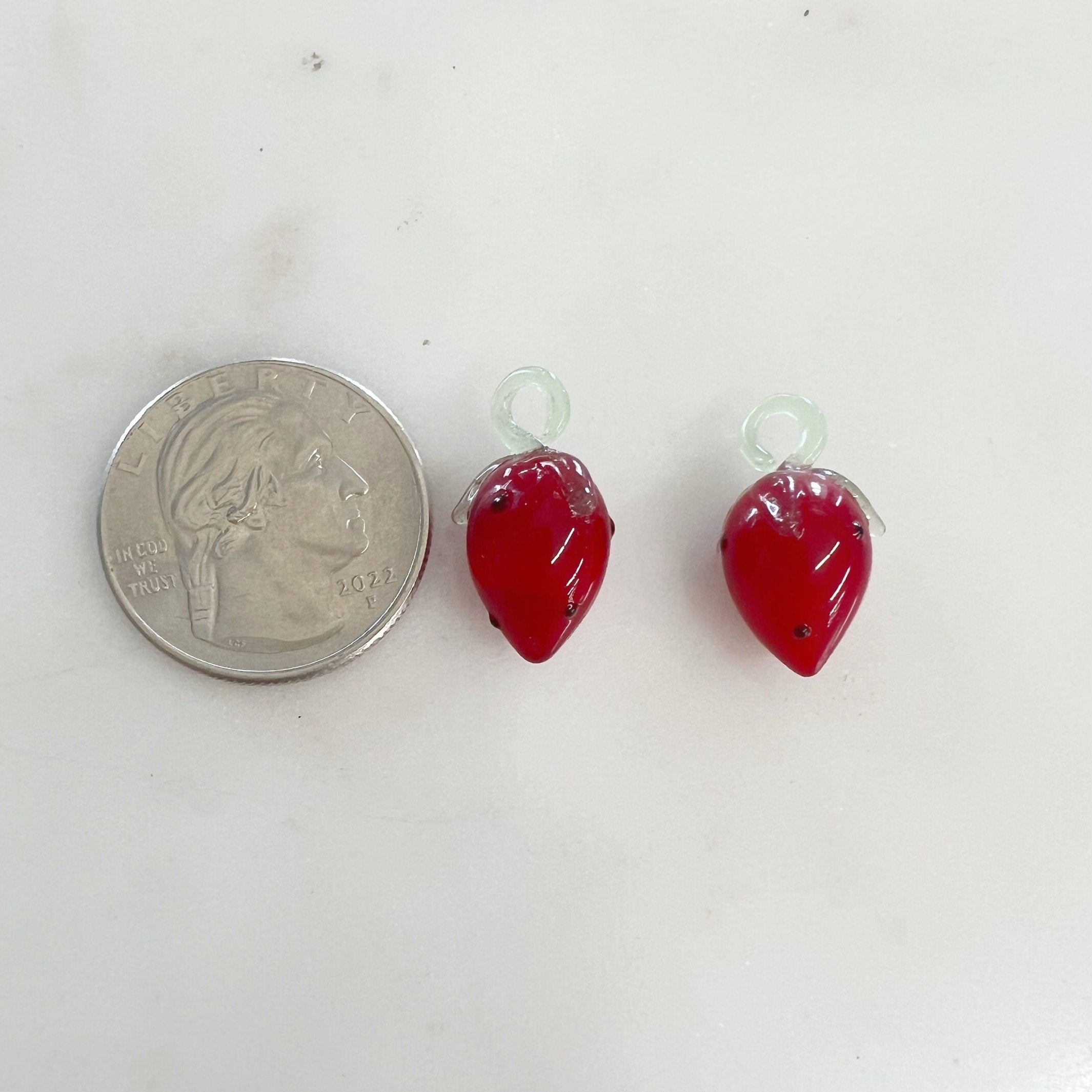 Red Glass Strawberries Strawberry Charm Juicy Fruit (2pc)