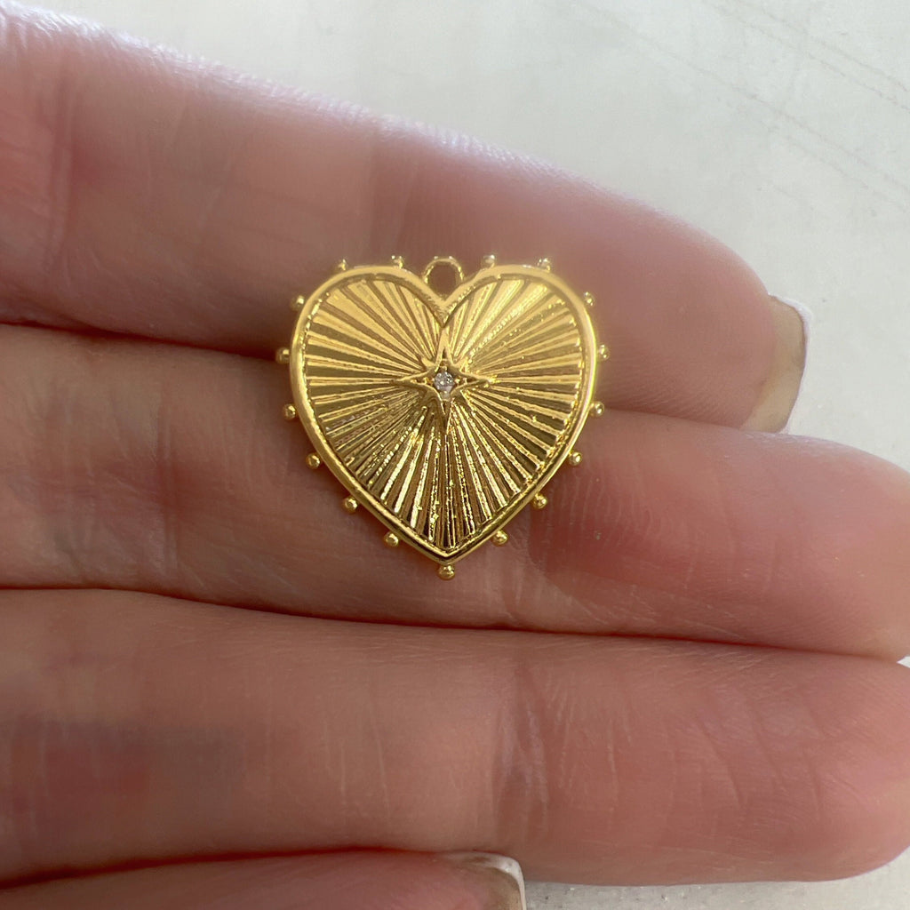 Gold Plated Detailed Modern Cubic Zirconia Heart Pendant Dotted