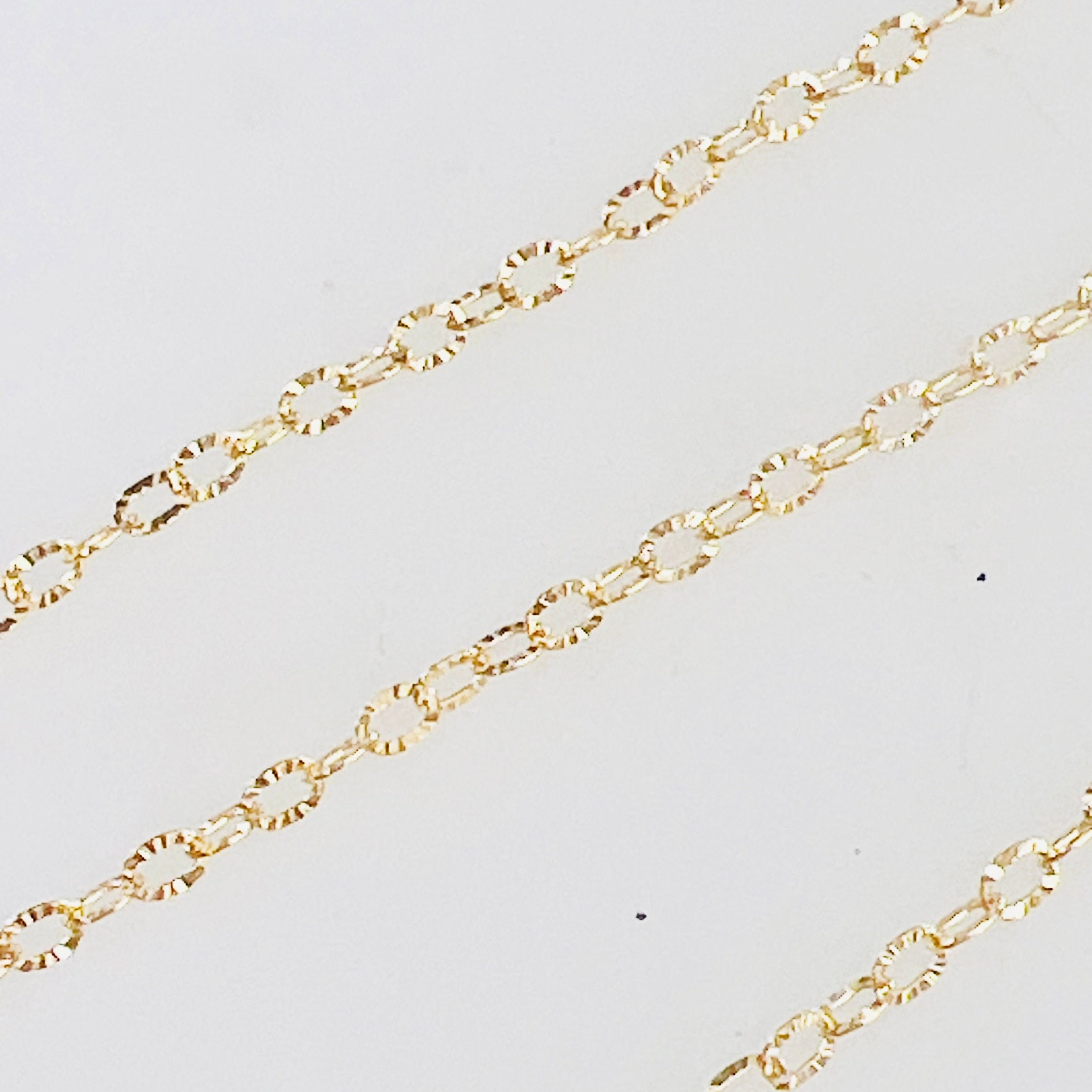 3.3mmx2.4mm 14K Gold Filled Starburst Shimmer Oval Cable – Sold by the Foot
