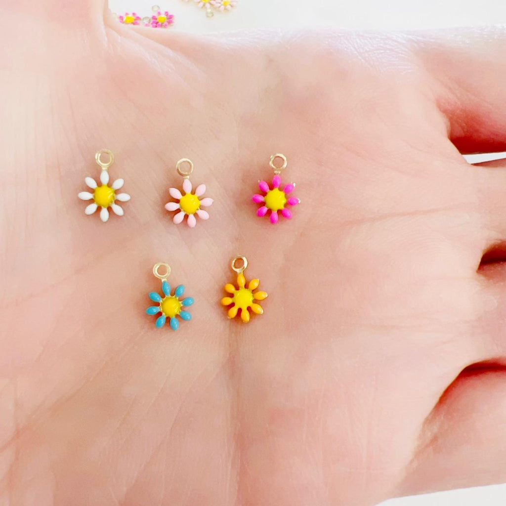 Gold Plated Dainty Daisy Flower Pendant Double Sided Nature Flower (5pc)