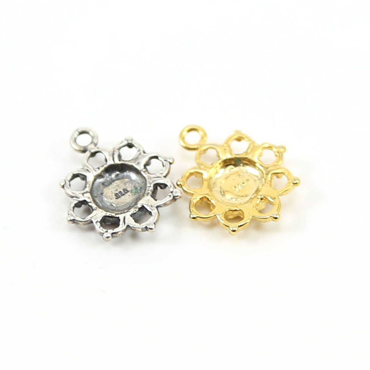Daisy flower nature charm sterling silver or vermeil gold